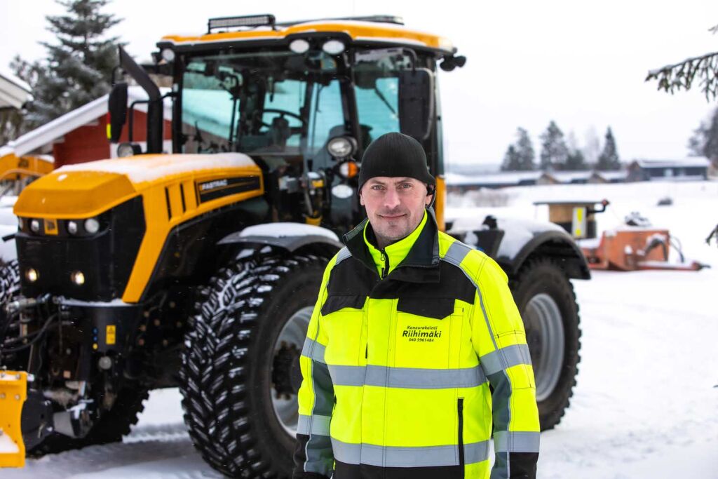 Tractor tires / Choose the right tractor tire / Nokian Tyres