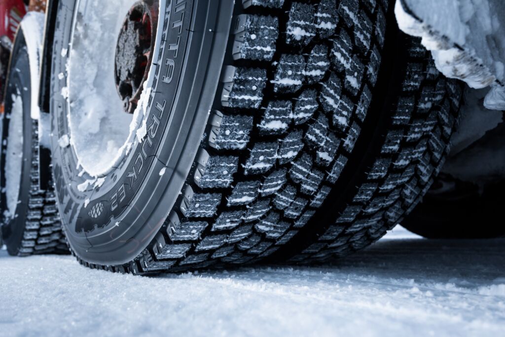 Nokian Tyres Hakkapeliitta Truck E2 / Nokian Tyres