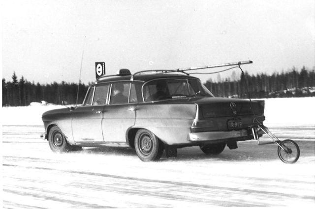 Driving professionals, such as taxi drivers, have participated in the testing of the world's best winter tyres for many decades.