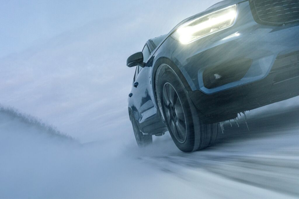Nokian Tyres Hakkapeliitta 10 SUV - Next-generation safety / Nokian Tyres