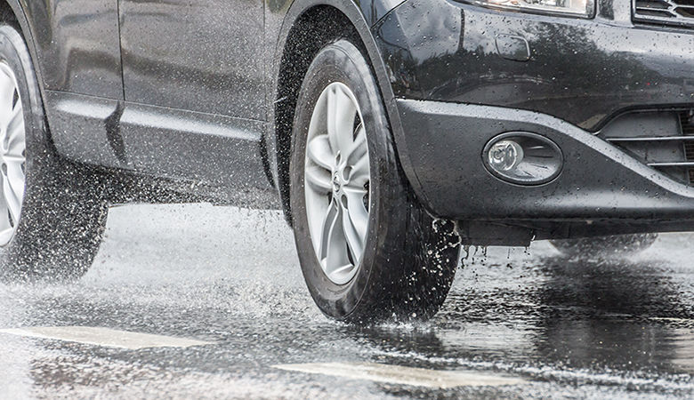 13% of drivers use dangerous summer tyres in autumn rain: Nokian Tyres’ SnapSkan service reveals the truth about tyres’ condition